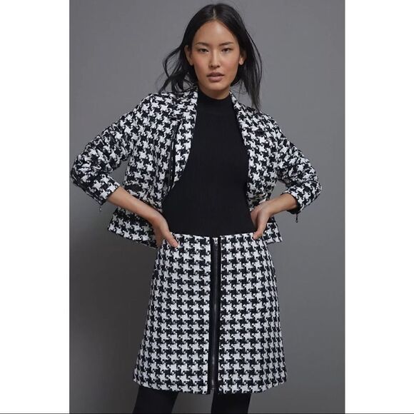 Anthropologie Dresses & Skirts - NEW Anthropologie Evira Black White Houndstooth Sparkle Thread Mini Skirt Size 2